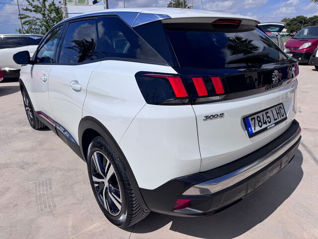 PEUGEOT 3008 ALLURE 1.2. E-THP AUTO SPANISH LHD IN SPAIN ONLY 39000 MILES 2020